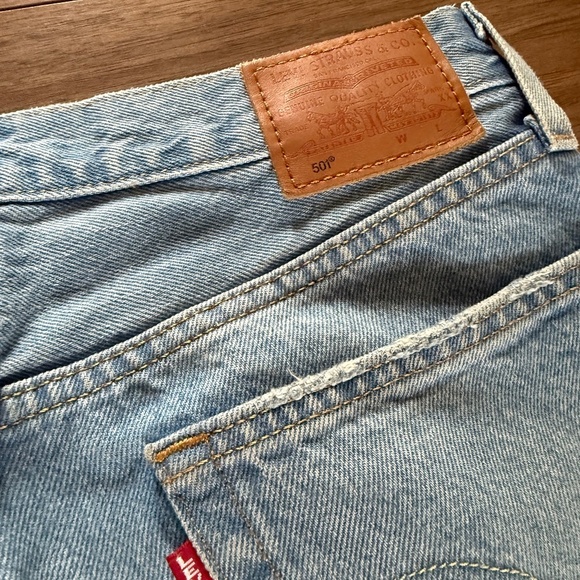 Levi’s 501 ’90s Jeans | Size W27 L28 | Distressed - Picture 4 of 9